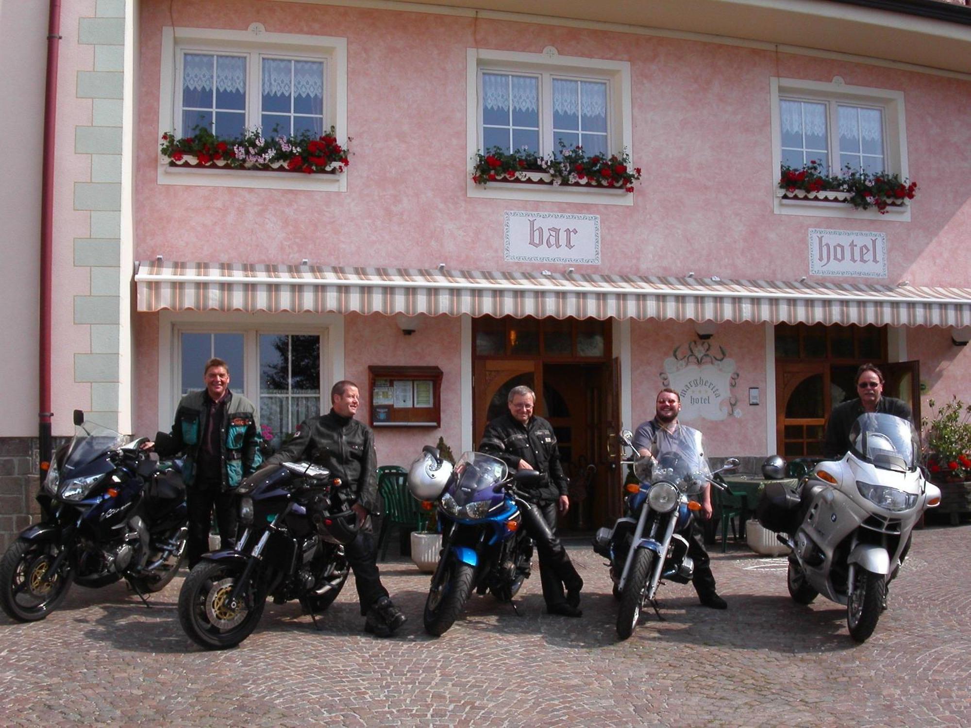 Alpen Garten Hotel Margherita Rumo Esterno foto