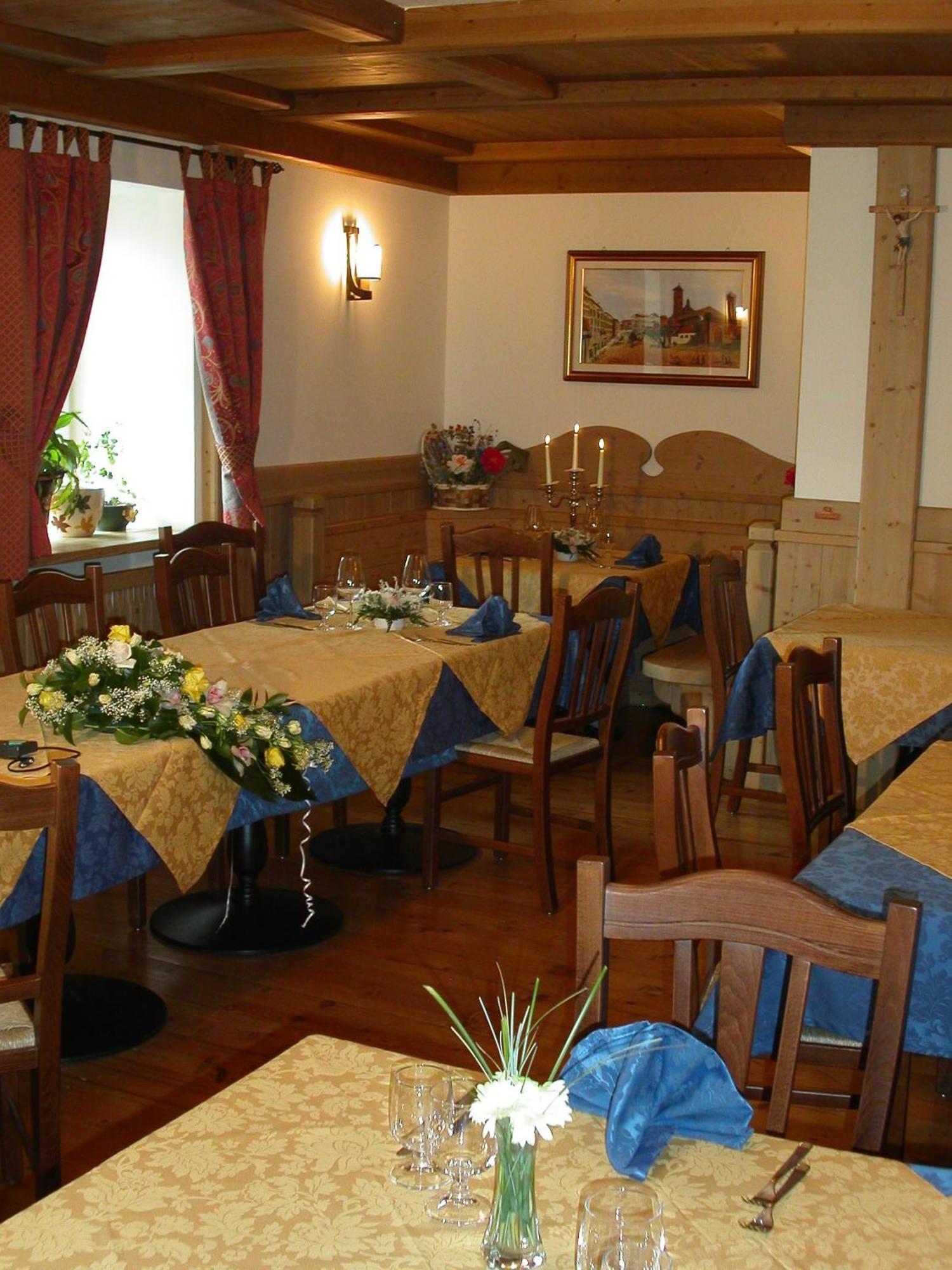 Alpen Garten Hotel Margherita Rumo Esterno foto